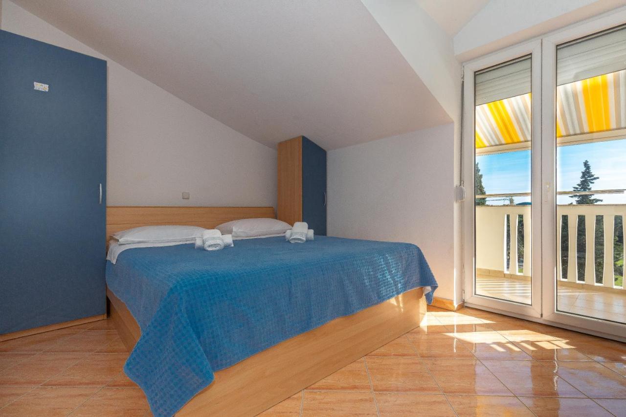 Apartments Dalmata Биоград на Мору Екстериор снимка